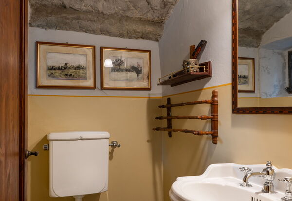 Villa Salaiole: Bathroom