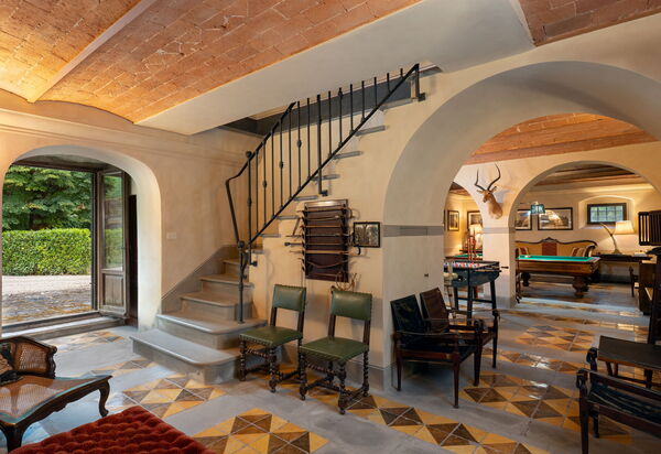 Villa Salaiole: Amenities, Main Entrance, Other Room