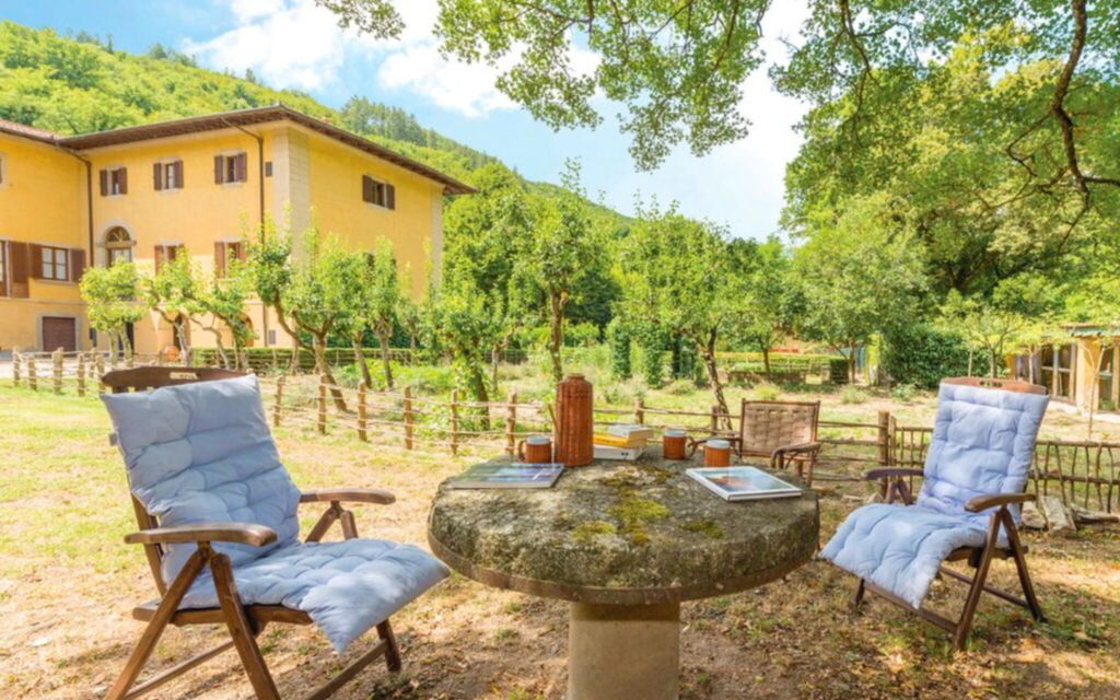 Villa Salaiole: Esterni, Giardino