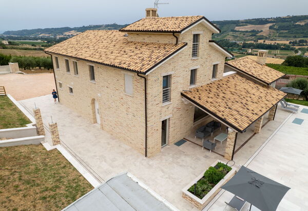 Aso Valley House: Entrata Principale, Esterni