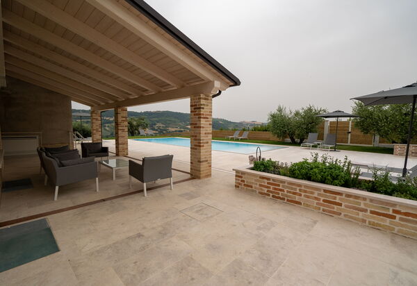 Aso Valley House: Entrata Principale, Esterni