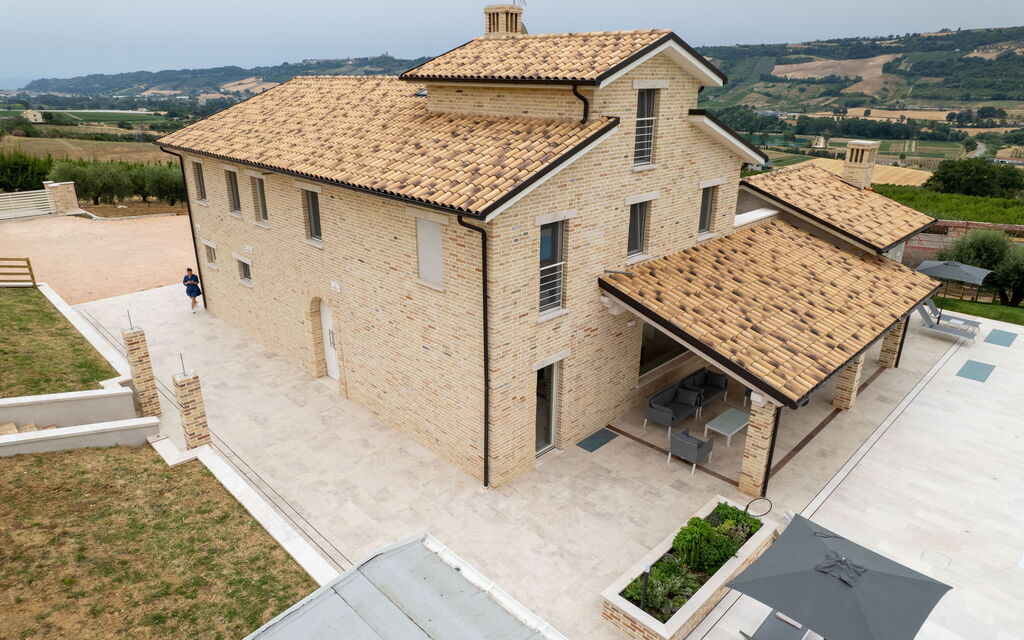 Aso Valley House: Entrata Principale, Esterni