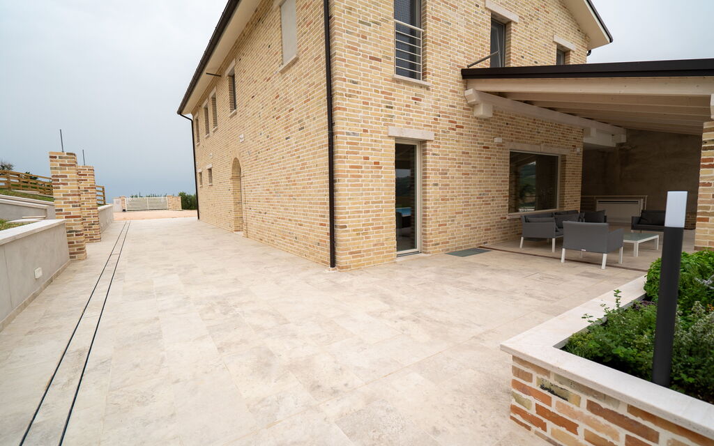 Aso Valley House: Entrata Principale, Esterni