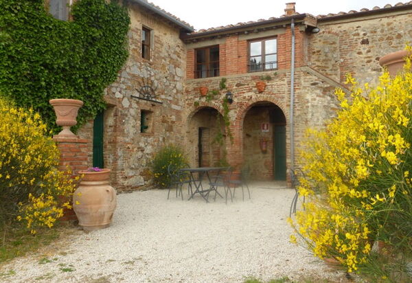 Villa Cenerentola: Building Exterior, Garden, Main Entrance