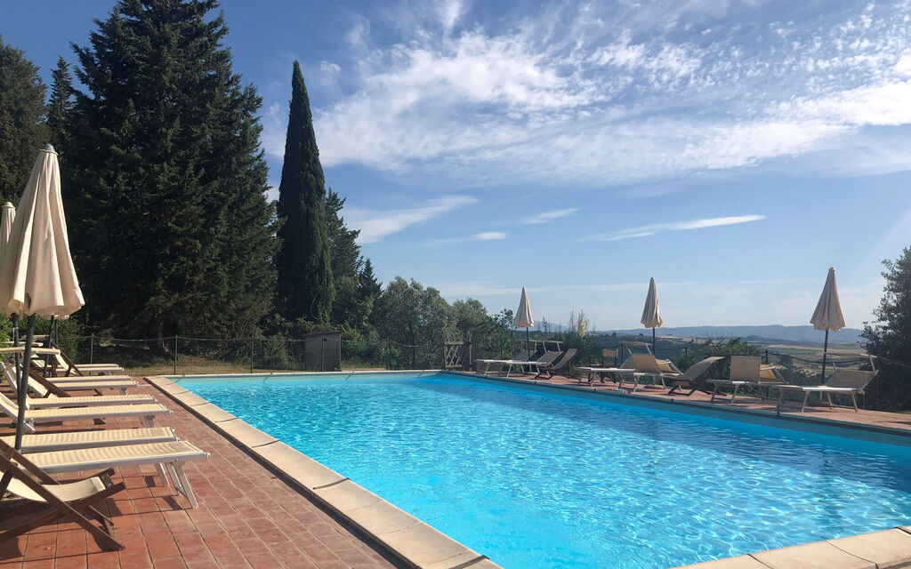 Villa Cenerentola: villa-cenerentola-trequanda-piscina