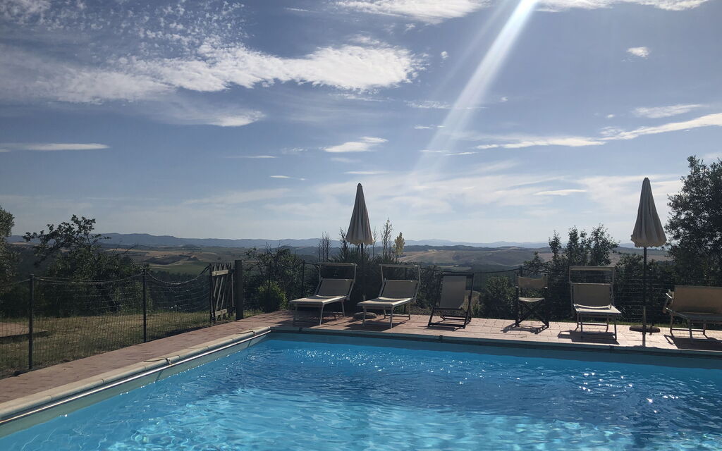 Villa Cenerentola: villa-cenerentola-trequanda-piscina