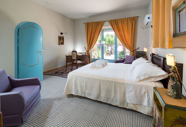 Villa Dioniso: villa-dioniso-taormina-bedroom