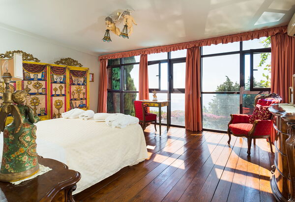 Villa Dioniso: villa-dioniso-taormina-bedroom