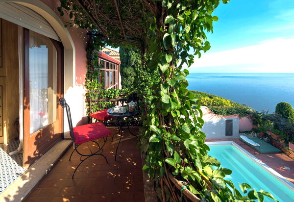 Villa Dioniso: villa-dioniso-taormina-swimming-pool