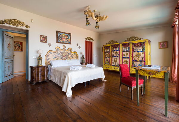 Villa Dioniso: villa-dioniso-taormina-bedroom