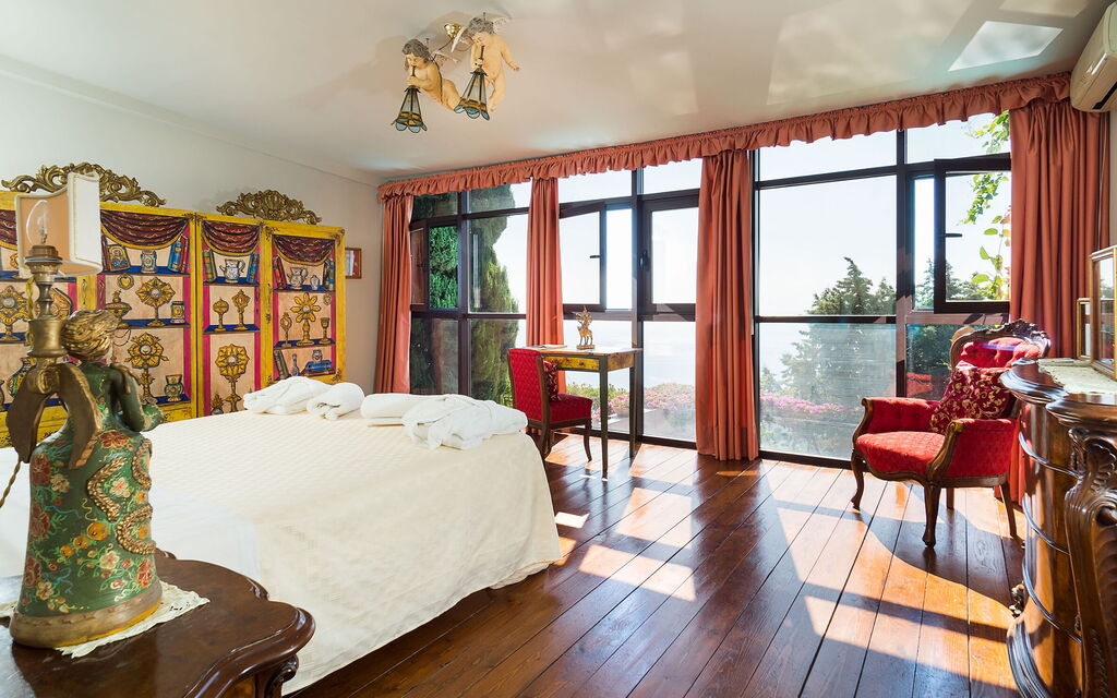 Villa Dioniso: villa-dioniso-taormina-bedroom