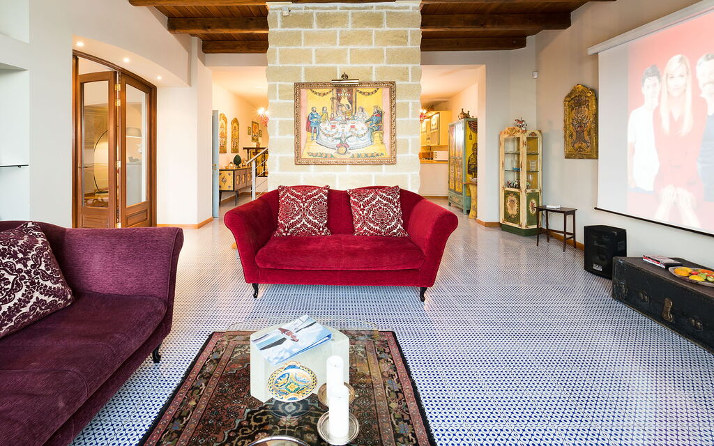 Villa Dioniso: villa-dioniso-taormina-living-room
