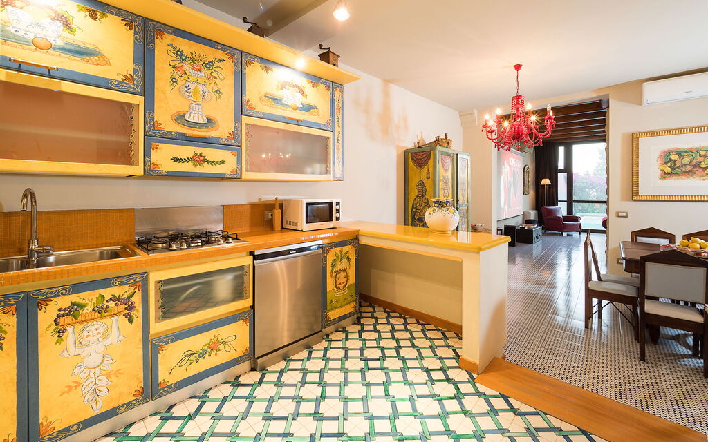 Villa Dioniso: villa-dioniso-taormina-kitchen