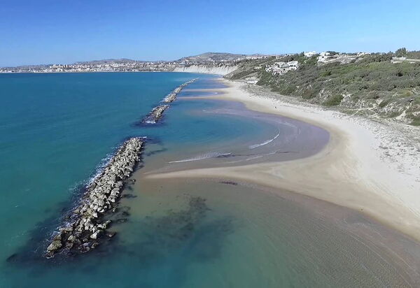 Villa Girgenti: villa-girgenti-contrada-mendolito-spiaggia