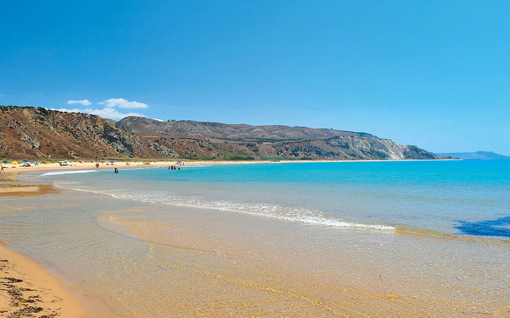 Villa Girgenti: villa-girgenti-contrada-mendolito-spiaggia