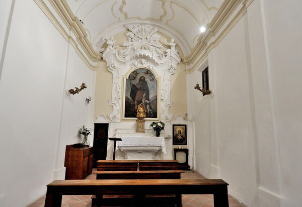 Villa Tombolina: villa-tombolina-colli-al-metauro-pesaro-urbino-private-chapel
