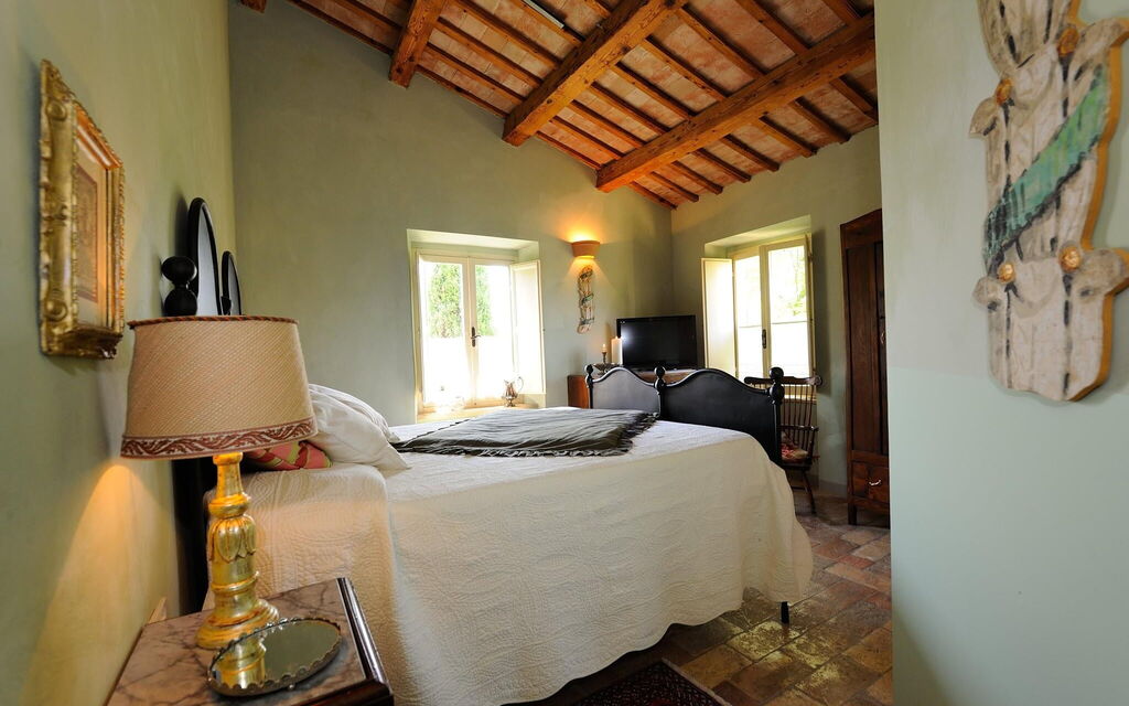 Villa Tombolina: villa-tombolina-colli-al-metauro-pesaro-urbino-bedroom
