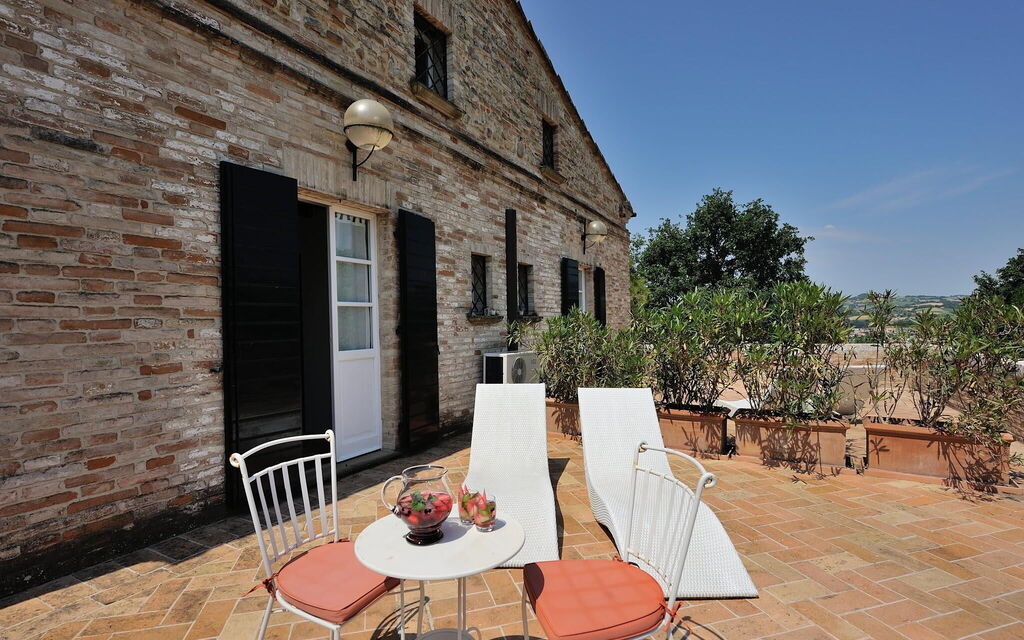 Villa Tombolina: villa-tombolina-colli-al-metauro-pesaro-urbino-terrace