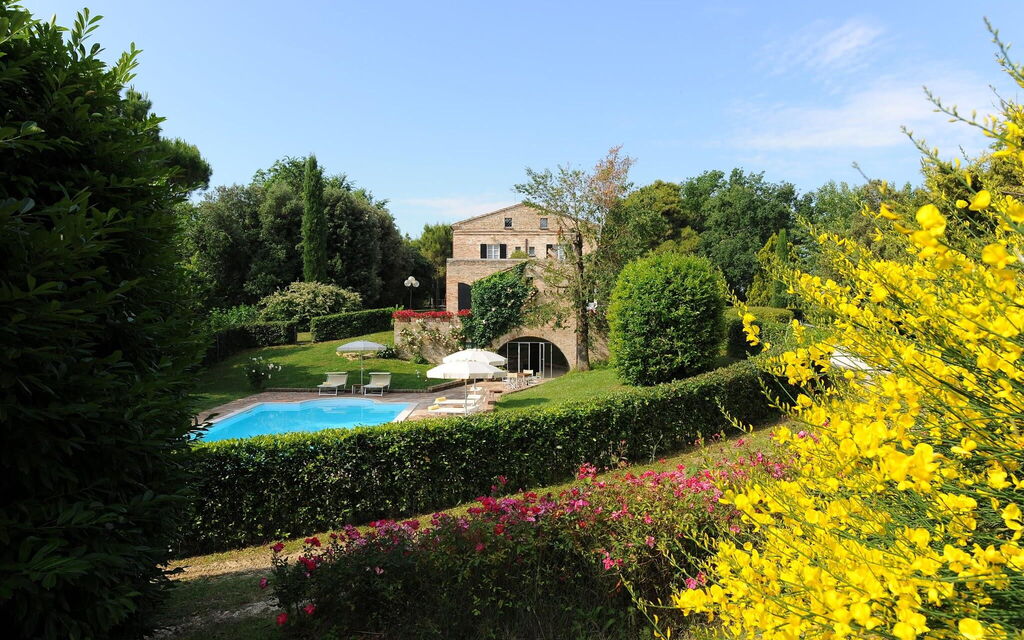 Villa Tombolina: villa-tombolina-colli-al-metauro-pesaro-urbino-views