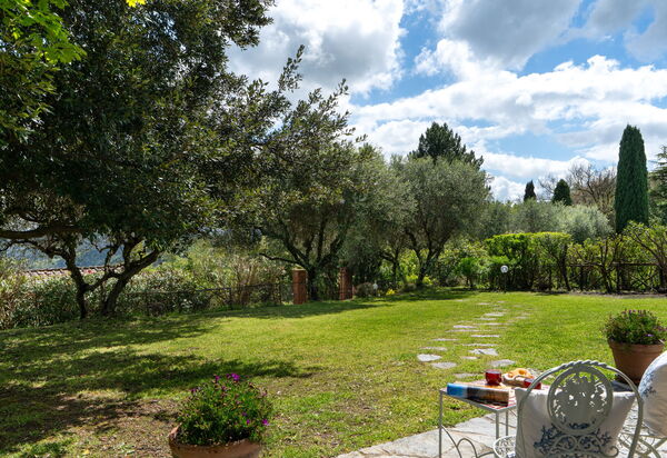 Casa Pedona: Esterni, Giardino