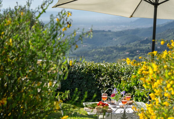 Casa Pedona: Esterni, Giardino, Vista Panoramica