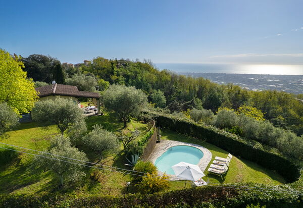Casa Pedona: all'aperto, Esterni, Giardino, Piscina, Vista Panoramica