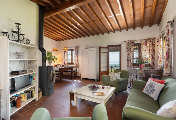 Casa Pedona: Sala da pranzo, Soggiorno