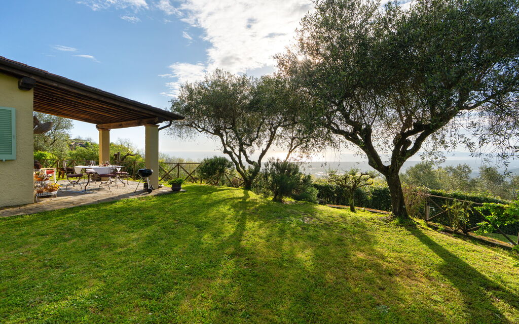 Casa Pedona: Balcony / Terrace / Patio, Building Exterior, Garden, Scenic View