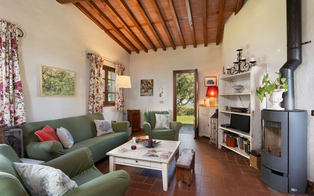 Casa Pedona: Living Room, Main Entrance