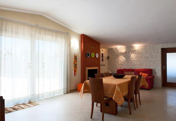 Villa Taranta: Autunno, Estate, Primavera, Soggiorno