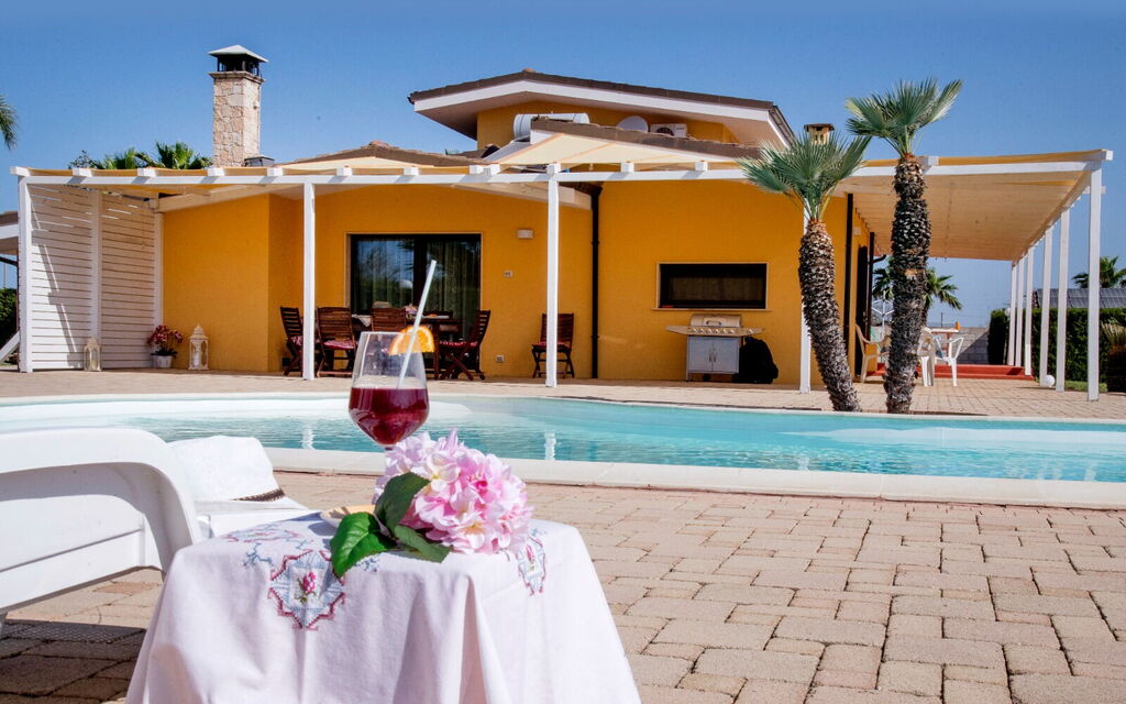 Villa Taranta: Autunno, Estate, Piscina, Primavera