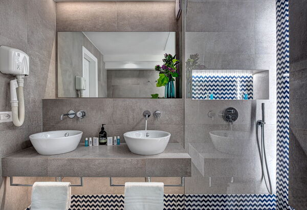 Blue-wave Experience Resort: Autunno, Bagno, Estate, Primavera