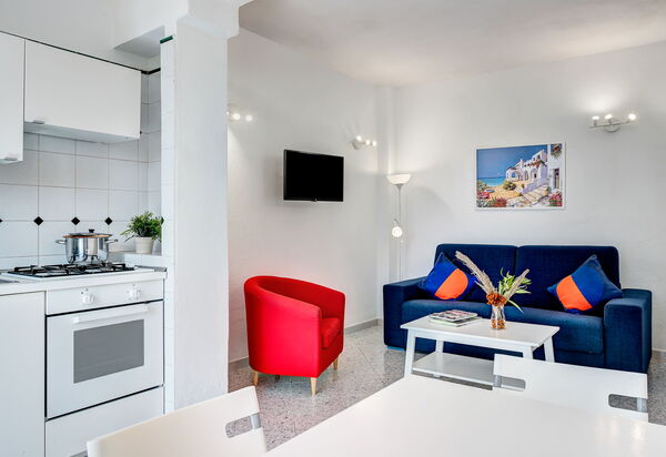 Blue-wave Experience Resort: Autunno, Cucina, Estate, Primavera, Soggiorno