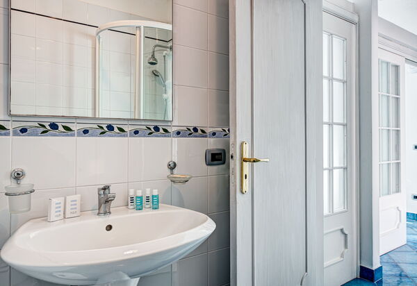 Blue-wave Experience Resort: Autunno, Bagno, Estate, Primavera