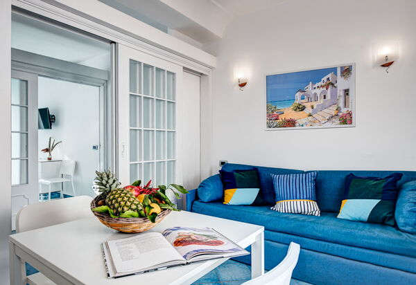 Blue-wave Experience Resort: Autunno, Cucina, Estate, Primavera, Soggiorno