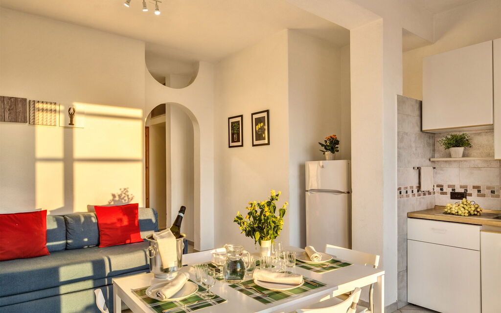 Blue-wave Experience Resort - : Autumn, Kitchen, Living Room, Spring, Summer