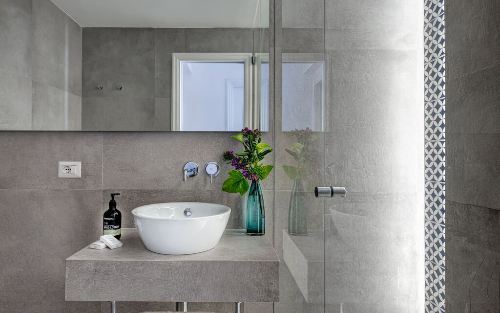 Blue-wave Experience Resort - : Autumn, Bathroom, Spring, Summer