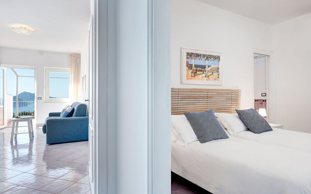 Blue-wave Experience Resort - : Autunno, Camera da letto, Estate, Primavera