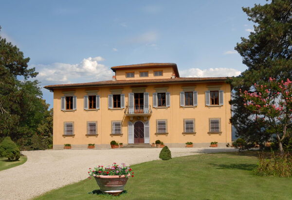 Villa i Delfini: Esterni