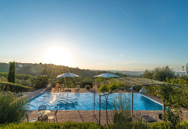Agriturismo i Colli: Pool, Scenic View