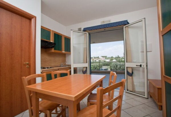 Baraka Apartments: Autunno, Cucina, Estate, Primavera, Soggiorno