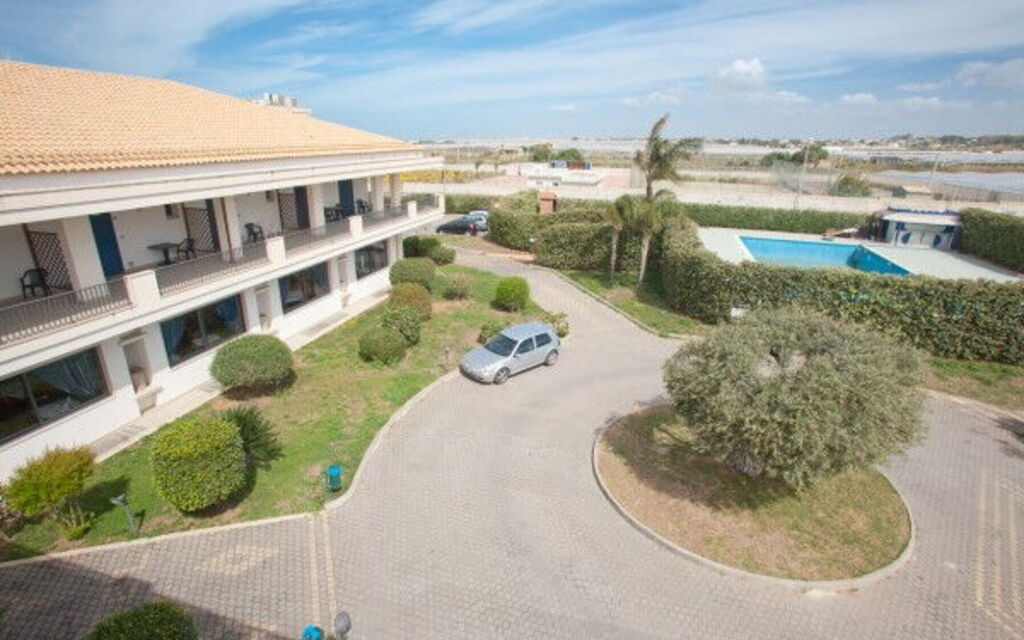 Baraka Apartments: Autunno, Estate, Esterni, Primavera