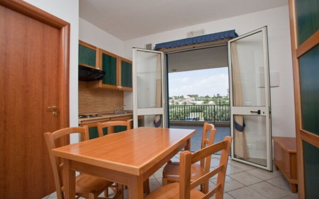 Baraka Apartments - : Autumn, Kitchen, Living Room, Spring, Summer