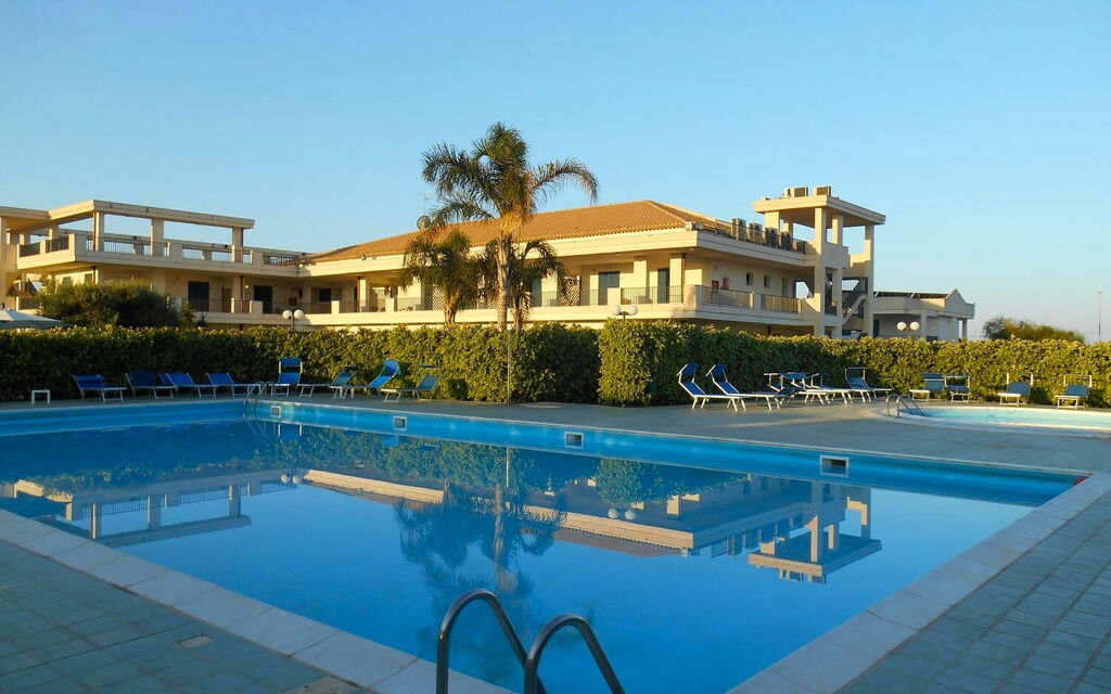 Baraka Apartments: Autunno, Estate, Piscina, Primavera