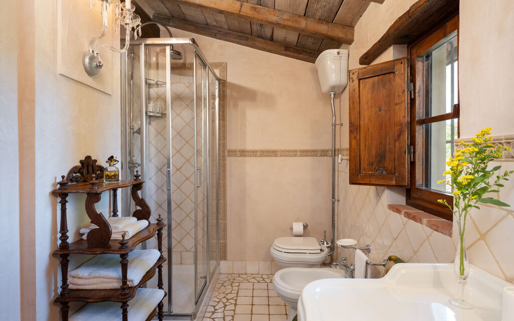 Villa Tramonto: Autumn, Bathroom, Spring, Summer