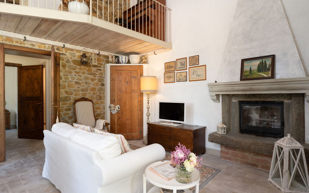 Villa Tramonto: Autumn, Living Room, Spring, Summer