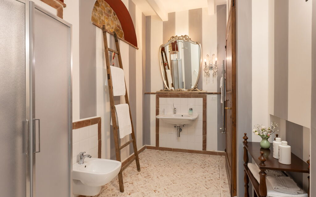 Villa Tramonto: Autumn, Bathroom, Spring, Summer