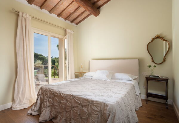 Villa Noemi: Autunno, Camera da letto, Caratteristiche, Dettagli della stanza, Estate, Primavera