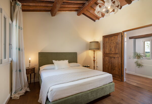 Villa Noemi: Autunno, Camera da letto, Caratteristiche, Dettagli della stanza, Estate, Primavera