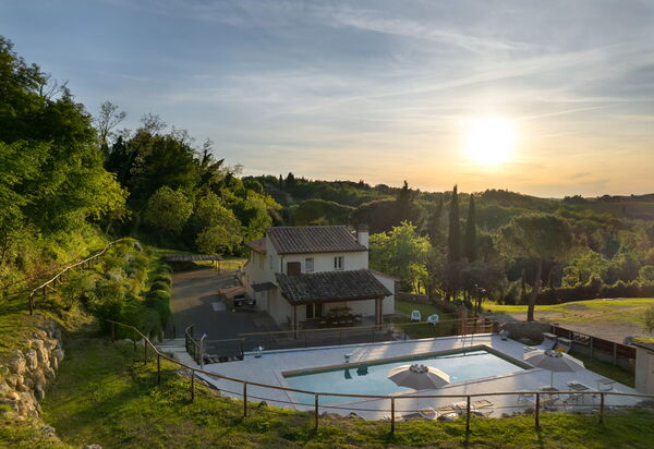 Villa Noemi: Autunno, Caratteristiche, Estate, Esterni, Giardino, Piscina, Primavera